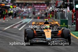 Lando Norris (GBR) McLaren MCL60 leaves the pits. 31.03.2023. Formula 1 World Championship, Rd 3, Australian Grand Prix, Albert Park, Melbourne, Australia, Practice Day.