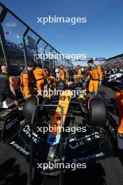 Oscar Piastri (AUS) McLaren MCL60 on the grid. 02.04.2023. Formula 1 World Championship, Rd 3, Australian Grand Prix, Albert Park, Melbourne, Australia, Race Day.