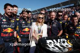 Kylie Minogue (AUS) Singer with Red Bull Racing on the grid. 02.04.2023. Formula 1 World Championship, Rd 3, Australian Grand Prix, Albert Park, Melbourne, Australia, Race Day.
