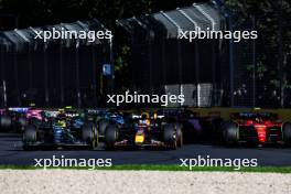 (L to R): Lewis Hamilton (GBR) Mercedes AMG F1 W14; Max Verstappen (NLD) Red Bull Racing RB19; and Carlos Sainz Jr (ESP) Ferrari SF-23, at the start of the race. 02.04.2023. Formula 1 World Championship, Rd 3, Australian Grand Prix, Albert Park, Melbourne, Australia, Race Day.