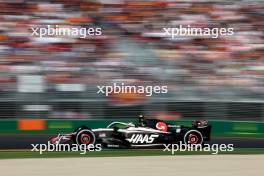 Nico Hulkenberg (GER) Haas VF-23 on the grid. 02.04.2023. Formula 1 World Championship, Rd 3, Australian Grand Prix, Albert Park, Melbourne, Australia, Race Day.
