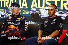 (L to R): Max Verstappen (NLD), Red Bull Racing and Lewis Hamilton (GBR), Mercedes AMG F1 in the post qualifying FIA Press Conference. 01.04.2023. Formula 1 World Championship, Rd 3, Australian Grand Prix, Albert Park, Melbourne, Australia, Qualifying Day.