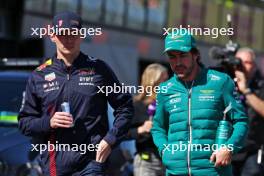 (L to R): Max Verstappen (NLD) Red Bull Racing and Fernando Alonso (ESP) Aston Martin F1 Team on the drivers' parade. 02.04.2023. Formula 1 World Championship, Rd 3, Australian Grand Prix, Albert Park, Melbourne, Australia, Race Day.