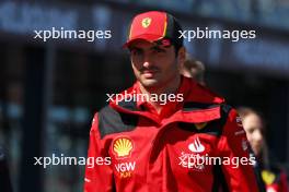 Carlos Sainz Jr (ESP) Ferrari on the drivers' parade. 02.04.2023. Formula 1 World Championship, Rd 3, Australian Grand Prix, Albert Park, Melbourne, Australia, Race Day.