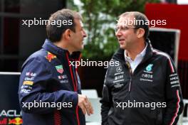 Pierre Wache (FRA) Red Bull Racing Technical Director (Left). 30.03.2023. Formula 1 World Championship, Rd 3, Australian Grand Prix, Albert Park, Melbourne, Australia, Preparation Day.