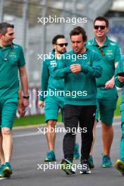 Fernando Alonso (ESP) Aston Martin F1 Team walks the circuit with the team. 29.03.2023. Formula 1 World Championship, Rd 3, Australian Grand Prix, Albert Park, Melbourne, Australia, Preparation Day.