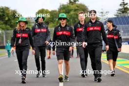 Zhou Guanyu (CHN) Alfa Romeo F1 Team walks the circuit with the team. 29.03.2023. Formula 1 World Championship, Rd 3, Australian Grand Prix, Albert Park, Melbourne, Australia, Preparation Day.