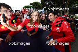 Carlos Sainz Jr (ESP) Ferrari with fans. 30.03.2023. Formula 1 World Championship, Rd 3, Australian Grand Prix, Albert Park, Melbourne, Australia, Preparation Day.