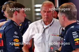 (L to R): Max Verstappen (NLD) Red Bull Racing with Dr Helmut Marko (AUT) Red Bull Motorsport Consultant and Christian Horner (GBR) Red Bull Racing Team Principal. 30.06.2023. Formula 1 World Championship, Rd 10, Austrian Grand Prix, Spielberg, Austria, Qualifying Day.