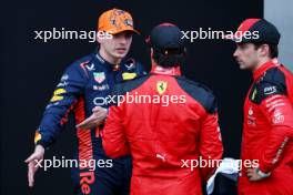 (L to R): Max Verstappen (NLD) Red Bull Racing with Carlos Sainz Jr (ESP) Ferrari and Charles Leclerc (MON) Ferrari in qualifying parc ferme. 30.06.2023. Formula 1 World Championship, Rd 10, Austrian Grand Prix, Spielberg, Austria, Qualifying Day.