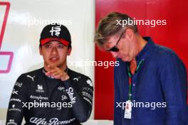 (L to R): Zhou Guanyu (CHN) Alfa Romeo F1 Team with Graeme Lowdon (GBR). 02.07.2023. Formula 1 World Championship, Rd 10, Austrian Grand Prix, Spielberg, Austria, Race Day.