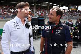 (L to R): James Vowles (GBR) Williams Racing Team Principal with Pierre Wache (FRA) Red Bull Racing Technical Director on the grid. 02.07.2023. Formula 1 World Championship, Rd 10, Austrian Grand Prix, Spielberg, Austria, Race Day.
