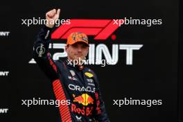 Max Verstappen (NLD) Red Bull Racing celebrates securing the first grid position for Sprint in parc ferme. 01.07.2023. Formula 1 World Championship, Rd 10, Austrian Grand Prix, Spielberg, Austria, Sprint Day.