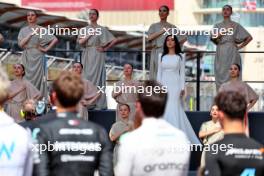 Grid atmosphere - national anthem singers. 30.04.2023. Formula 1 World Championship, Rd 4, Azerbaijan Grand Prix, Baku Street Circuit, Azerbaijan, Race Day.