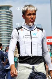 Alexander Albon (THA) Williams Racing on the grid. 30.04.2023. Formula 1 World Championship, Rd 4, Azerbaijan Grand Prix, Baku Street Circuit, Azerbaijan, Race Day.
