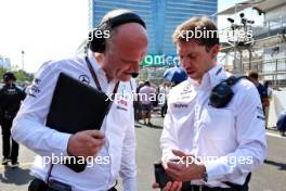 James Vowles (GBR) Williams Racing Team Principal (Right). 30.04.2023. Formula 1 World Championship, Rd 4, Azerbaijan Grand Prix, Baku Street Circuit, Azerbaijan, Race Day.