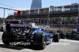 Alexander Albon (THA) Williams Racing FW45 in the pits. 29.04.2023. Formula 1 World Championship, Rd 4, Azerbaijan Grand Prix, Baku Street Circuit, Azerbaijan, Sprint Day.