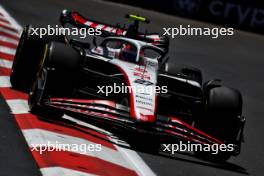 Nico Hulkenberg (GER) Haas VF-23. 29.04.2023. Formula 1 World Championship, Rd 4, Azerbaijan Grand Prix, Baku Street Circuit, Azerbaijan, Sprint Day.