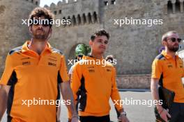 Lando Norris (GBR) McLaren walks the circuit with the team. 27.04.2023. Formula 1 World Championship, Rd 4, Azerbaijan Grand Prix, Baku Street Circuit, Azerbaijan, Preparation Day.