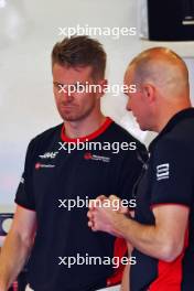 (L to R): Nico Hulkenberg (GER) Haas F1 Team with Gary Gannon (GBR) Haas F1 Team Race Engineer. 27.04.2023. Formula 1 World Championship, Rd 4, Azerbaijan Grand Prix, Baku Street Circuit, Azerbaijan, Preparation Day.