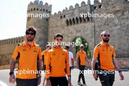 Lando Norris (GBR) McLaren walks the circuit with the team. 27.04.2023. Formula 1 World Championship, Rd 4, Azerbaijan Grand Prix, Baku Street Circuit, Azerbaijan, Preparation Day.