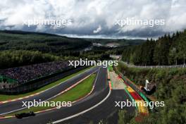 Max Verstappen (NLD) Red Bull Racing RB19 leads George Russell (GBR) Mercedes AMG F1 W14. 28.07.2023. Formula 1 World Championship, Rd 13, Belgian Grand Prix, Spa Francorchamps, Belgium, Qualifying Day.