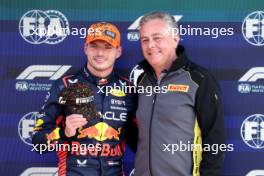 (L to R): Max Verstappen (NLD) Red Bull Racing celebrates first position in Sprint Qualifying with Mario Isola (ITA) Pirelli Racing Manager. 29.07.2023. Formula 1 World Championship, Rd 13, Belgian Grand Prix, Spa Francorchamps, Belgium, Sprint Day.