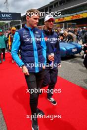 (L to R): Logan Sargeant (USA) Williams Racing and Daniel Ricciardo (AUS) AlphaTauri on the drivers' parade. 30.07.2023. Formula 1 World Championship, Rd 13, Belgian Grand Prix, Spa Francorchamps, Belgium, Race Day.