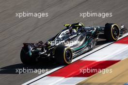 Lewis Hamilton (GBR) Mercedes AMG F1 W14. 03.03.2023. Formula 1 World Championship, Rd 1, Bahrain Grand Prix, Sakhir, Bahrain, Practice Day