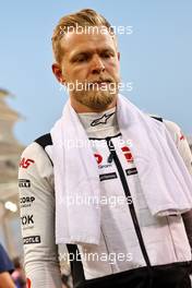 Kevin Magnussen (DEN) Haas F1 Team on the grid. 05.03.2023. Formula 1 World Championship, Rd 1, Bahrain Grand Prix, Sakhir, Bahrain, Race Day.