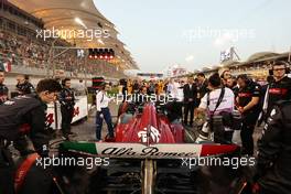 Zhou Guanyu (CHN) Alfa Romeo F1 Team C43 on the grid. 05.03.2023. Formula 1 World Championship, Rd 1, Bahrain Grand Prix, Sakhir, Bahrain, Race Day.