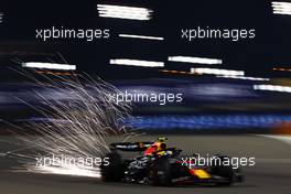 Sergio Perez (MEX) Red Bull Racing RB19 sends sparks flying. 04.03.2023. Formula 1 World Championship, Rd 1, Bahrain Grand Prix, Sakhir, Bahrain, Qualifying Day.