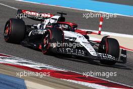 Nyck de Vries (NLD) AlphaTauri AT04. 04.03.2023. Formula 1 World Championship, Rd 1, Bahrain Grand Prix, Sakhir, Bahrain, Qualifying Day.