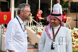 (L to R): Steve Nielsen (GBR) FIA Sporting Director with Prince Khalid Bin Sultan Al Faisal (KSA) President of the Saudi Automobile and Motorcycle Federation. 04.03.2023. Formula 1 World Championship, Rd 1, Bahrain Grand Prix, Sakhir, Bahrain, Qualifying Day.