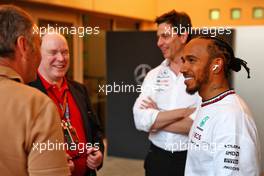 (L to R): Gerhard Berger (AUT) with HSH Prince Albert of Monaco (MON); Toto Wolff (GER) Mercedes AMG F1 Shareholder and Executive Director; and Lewis Hamilton (GBR) Mercedes AMG F1. 04.03.2023. Formula 1 World Championship, Rd 1, Bahrain Grand Prix, Sakhir, Bahrain, Qualifying Day.