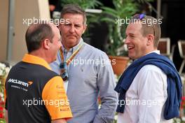 Peter Phillips (GBR) (Right) and Mark Norris (GBR) McLaren Race Operations Director (Left). 04.03.2023. Formula 1 World Championship, Rd 1, Bahrain Grand Prix, Sakhir, Bahrain, Qualifying Day.