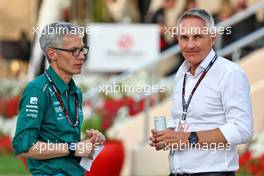 (L to R): Mike Krack (LUX) Aston Martin F1 Team, Team Principal with Martin Whitmarsh (GBR) Aston Martin F1 Team Group Chief Executive Officer. 05.03.2023. Formula 1 World Championship, Rd 1, Bahrain Grand Prix, Sakhir, Bahrain, Race Day.