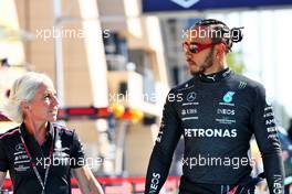 (L to R): Angela Cullen (NZL) Mercedes AMG F1 Physiotherapist with Lewis Hamilton (GBR) Mercedes AMG F1. 02.03.2023. Formula 1 World Championship, Rd 1, Bahrain Grand Prix, Sakhir, Bahrain, Preparation Day.