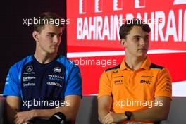 (L to R): Logan Sargeant (USA) Williams Racing and Oscar Piastri (AUS) McLaren in the FIA Press Conference. 02.03.2023. Formula 1 World Championship, Rd 1, Bahrain Grand Prix, Sakhir, Bahrain, Preparation Day.