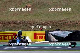 Esteban Ocon (FRA) Alpine F1 Team A523 crashed in Sprint Shootout. 04.11.2023. Formula 1 World Championship, Rd 21, Brazilian Grand Prix, Sao Paulo, Brazil, Sprint Day.