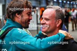 (L to R): Fernando Alonso (ESP) Aston Martin F1 Team with Rubens Barrichello (BRA). 04.11.2023. Formula 1 World Championship, Rd 21, Brazilian Grand Prix, Sao Paulo, Brazil, Sprint Day.