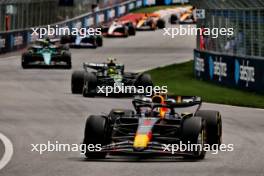 Max Verstappen (NLD) Red Bull Racing RB19 leads at the start of the race. 18.06.2023. Formula 1 World Championship, Rd 9, Canadian Grand Prix, Montreal, Canada, Race Day.