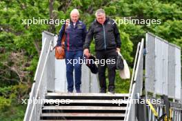 (L to R): Dr Helmut Marko (AUT) Red Bull Motorsport Consultant with Otmar Szafnauer (USA) Alpine F1 Team, Team Principal. 18.06.2023. Formula 1 World Championship, Rd 9, Canadian Grand Prix, Montreal, Canada, Race Day.