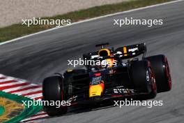 Max Verstappen (NLD) Red Bull Racing RB19. 02.06.2023 Formula 1 World Championship, Rd 8, Spanish Grand Prix, Barcelona, Spain, Practice Day.