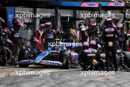 Pierre Gasly (FRA) Alpine F1 Team A523 makes a pit stop. 04.06.2023. Formula 1 World Championship, Rd 8, Spanish Grand Prix, Barcelona, Spain, Race Day.