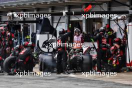 Nico Hulkenberg (GER) Haas VF-23 makes a pit stop. 04.06.2023. Formula 1 World Championship, Rd 8, Spanish Grand Prix, Barcelona, Spain, Race Day.