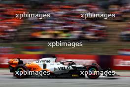 Oscar Piastri (AUS) McLaren MCL60. 03.06.2023. Formula 1 World Championship, Rd 8, Spanish Grand Prix, Barcelona, Spain, Qualifying Day.