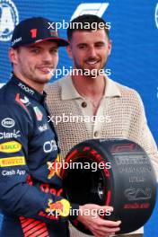 Pole sitter Max Verstappen (NLD) Red Bull Racing receives the Pirelli Pole Position Award from Mason Mount (GBR) Football Player. 03.06.2023. Formula 1 World Championship, Rd 8, Spanish Grand Prix, Barcelona, Spain, Qualifying Day.