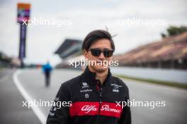 Zhou Guanyu (CHN) Alfa Romeo F1 Team walks the circuit. 01.06.2023. Formula 1 World Championship, Rd 8, Spanish Grand Prix, Barcelona, Spain, Preparation Day.