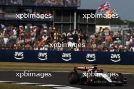 Nyck de Vries (NLD) AlphaTauri AT04. 07.07.2023. Formula 1 World Championship, Rd 11, British Grand Prix, Silverstone, England, Practice Day.